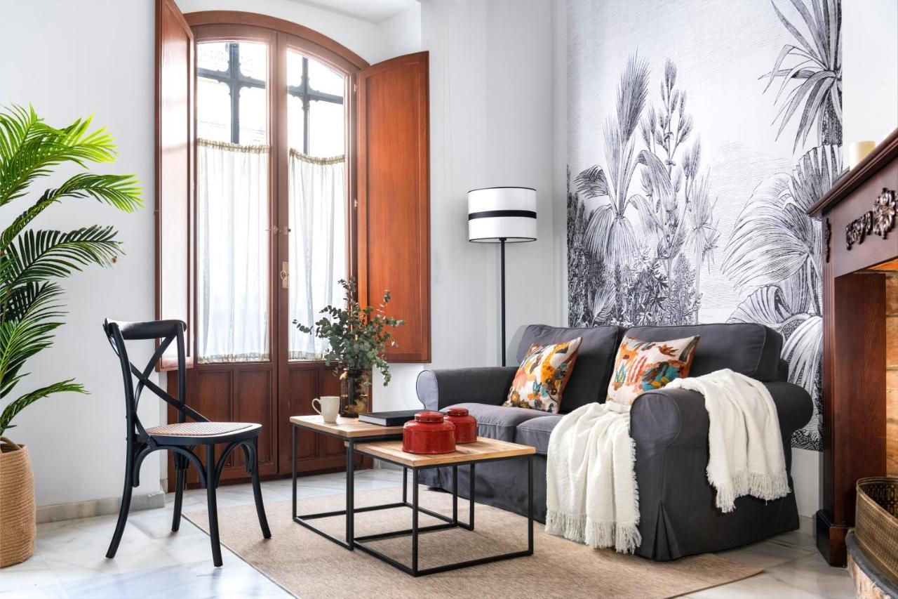 Hernando Colon Suite Apartments Seville Exterior photo